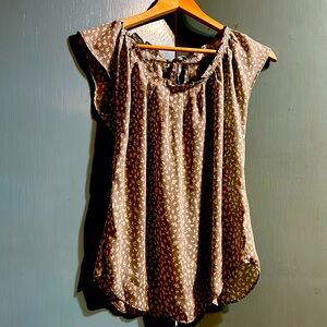 LC Lauren Conrad green and white sleeveless blouse